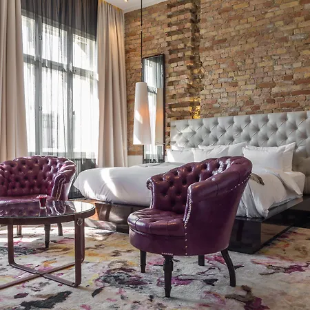 Zoo Hotel