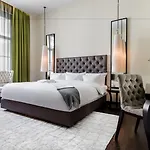 Zoo Hotel