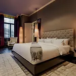 Hotel Zoo 5*