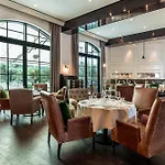 Hotel Zoo