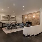 Hotel Zoo