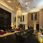 Hotel Zoo