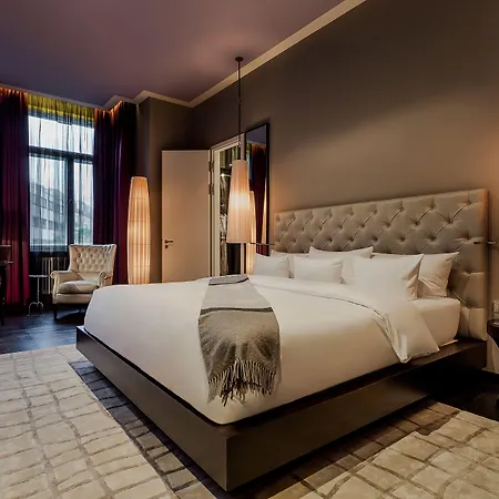Hotel Zoo 5*
